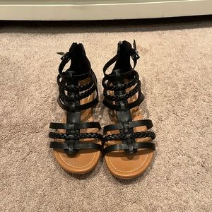 Unr8ed women’s sandals
